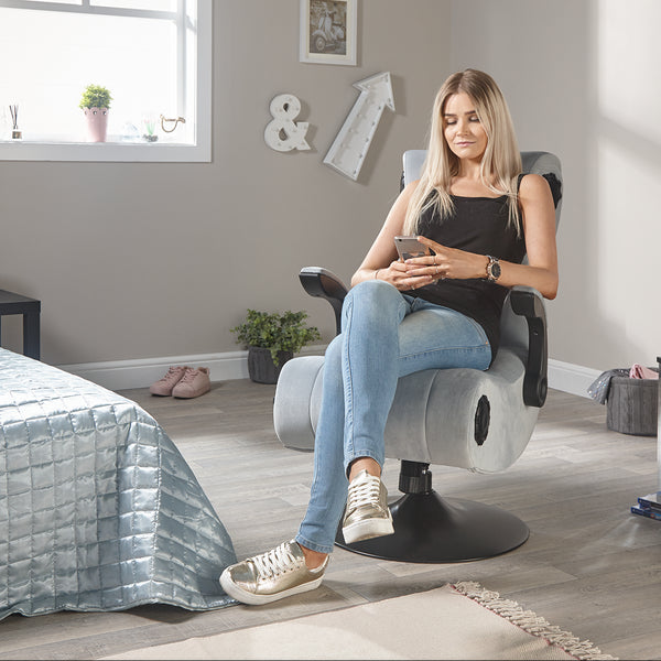 Deluxe 4.1 Audio Fabric Console Gaming Chair - Silver